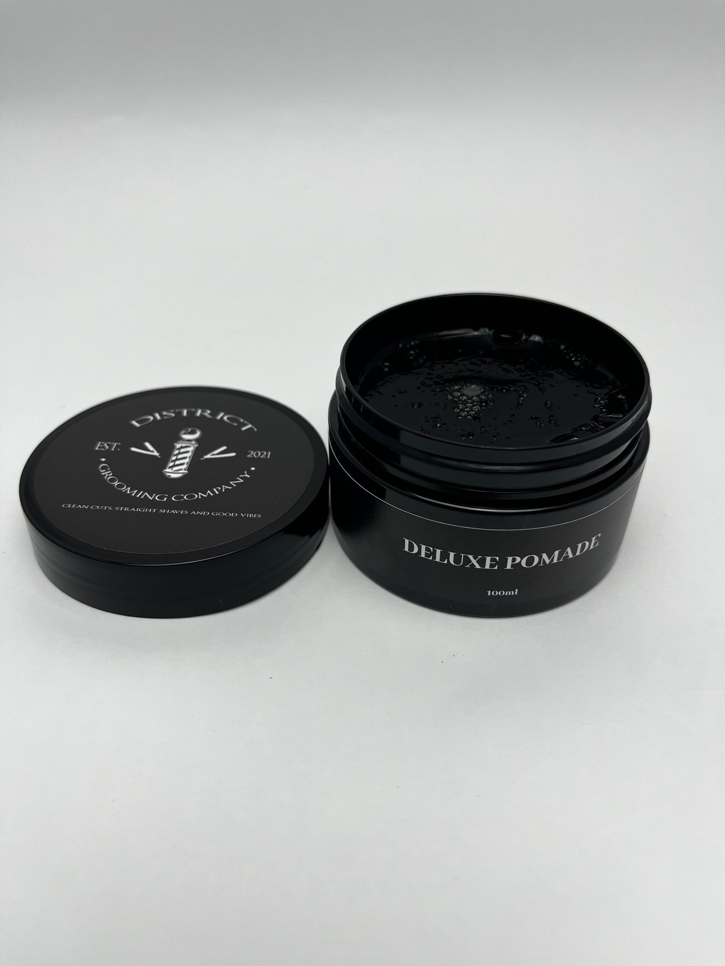 DELUXE POMADE